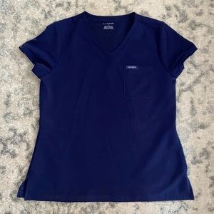 Jaanuu 3-pocket scrub top